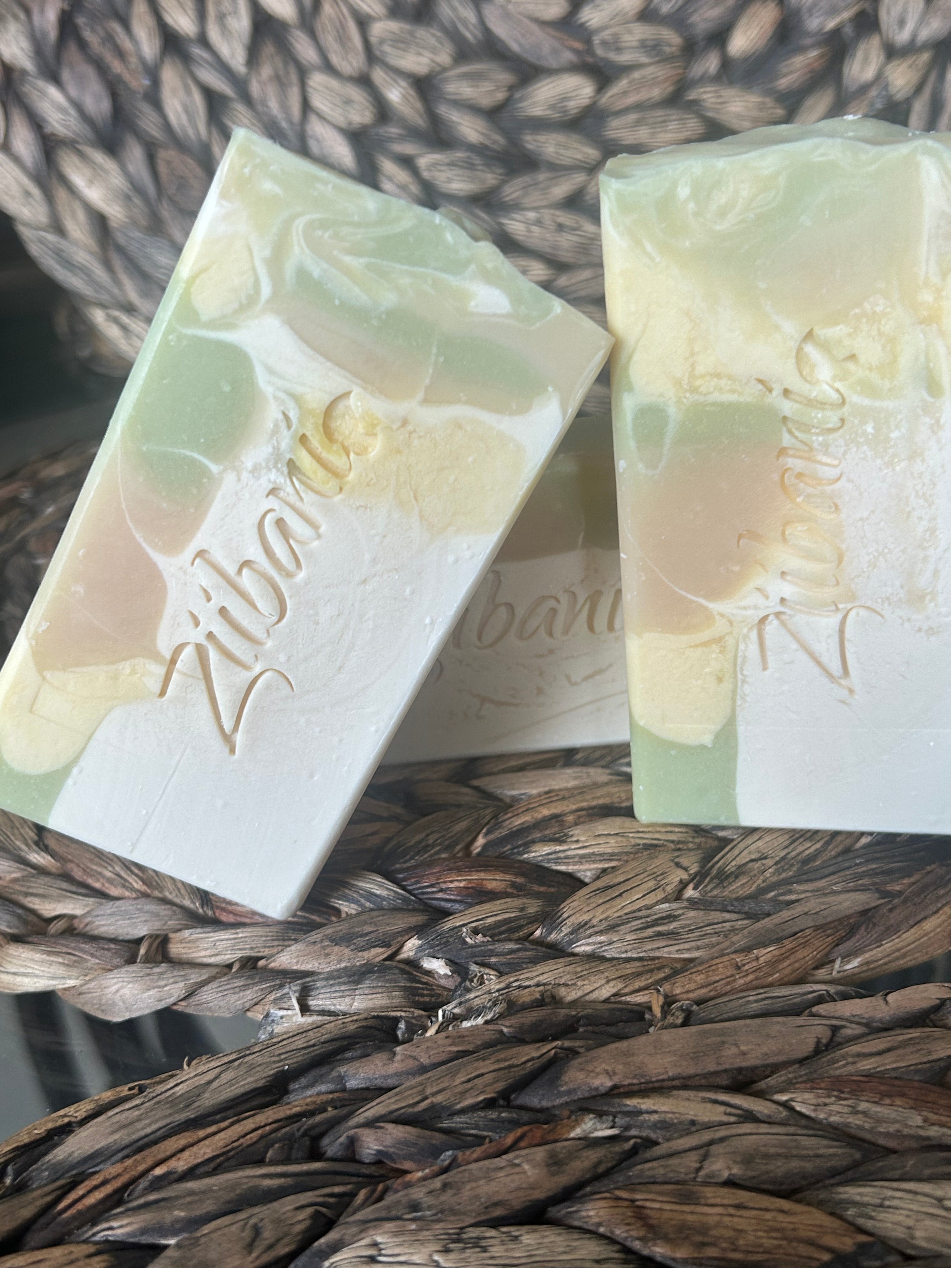 LEMONGRASS LUXURY SOAP