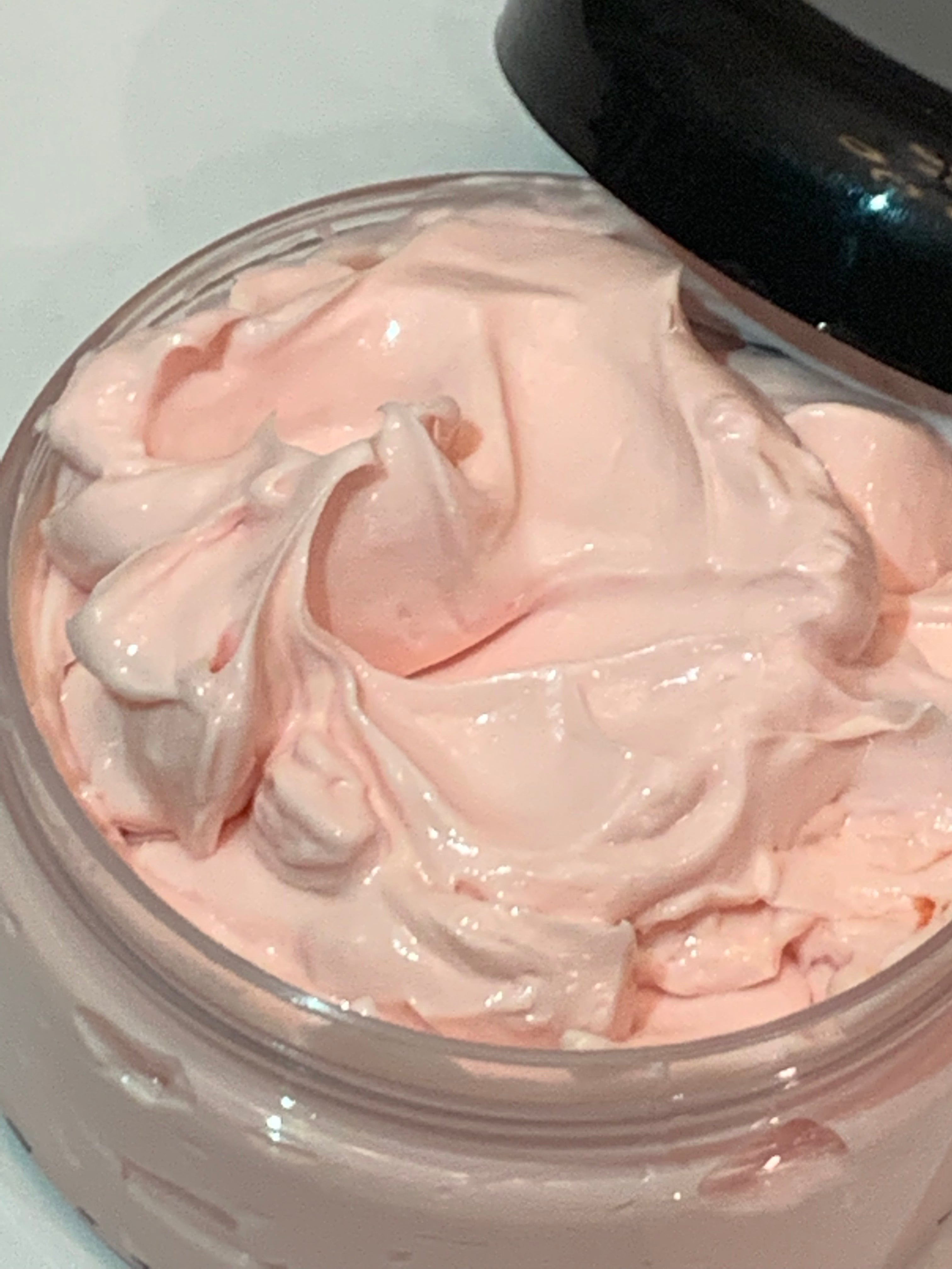 PINK GRAPEFRUIT WHIPPED MOISTURIZING BODY BUTTER